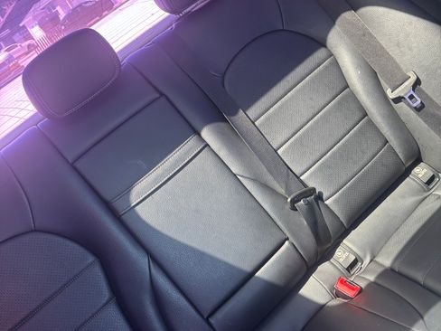 Used 2015 Mercedes-Benz C 300 Sedan image 5