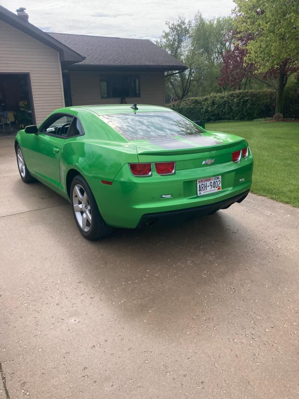 Used 2010 Chevrolet Camaro LT RWD image 4