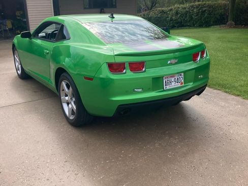 Used 2010 Chevrolet Camaro LT RWD image 4