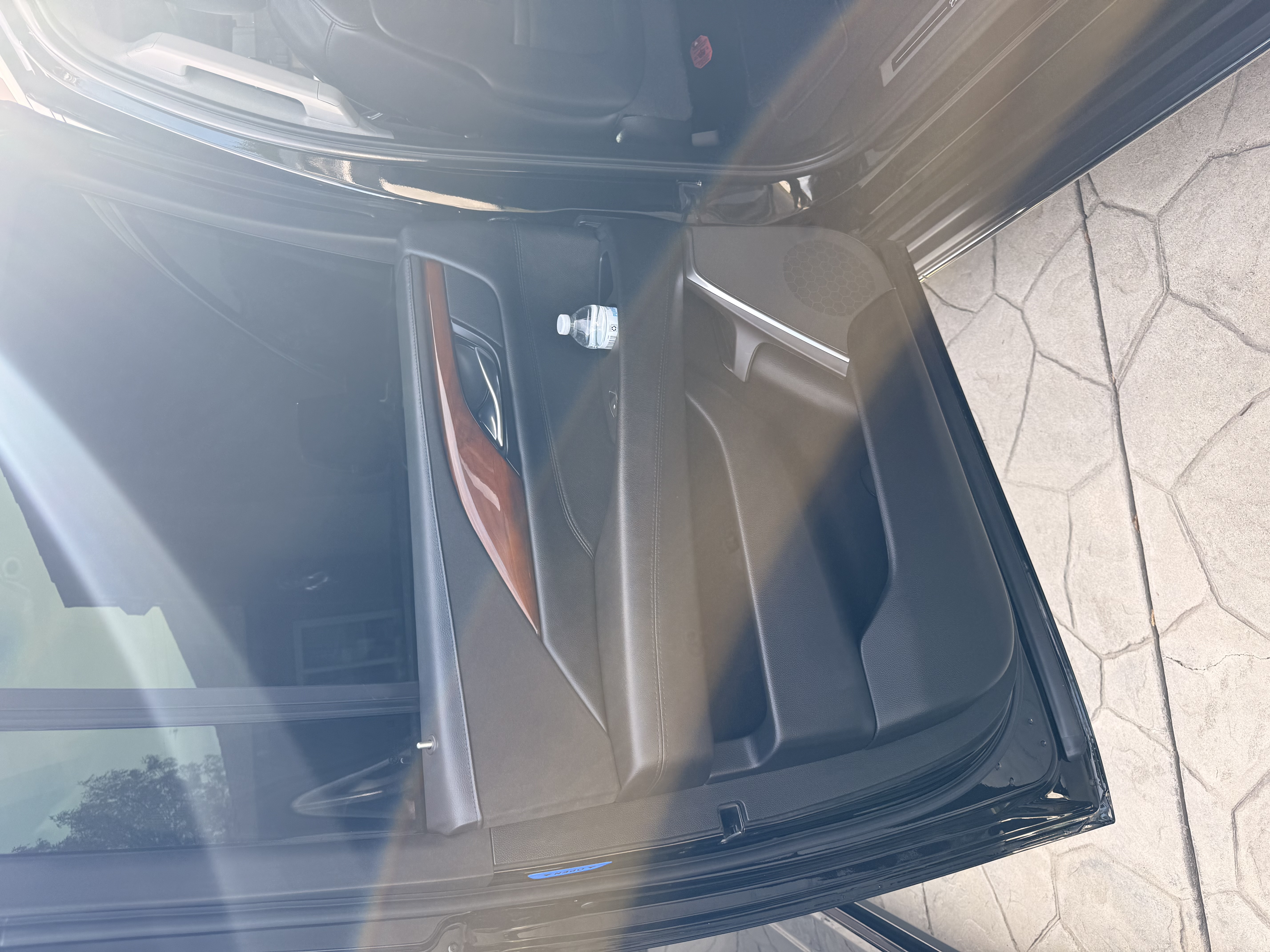 Used 2019 Cadillac Escalade ESV Luxury RWD image 8