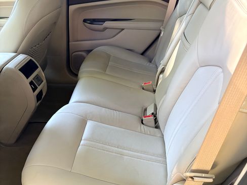 Used 2013 Cadillac SRX Luxury w/ Driver Awareness Package FWD image 19