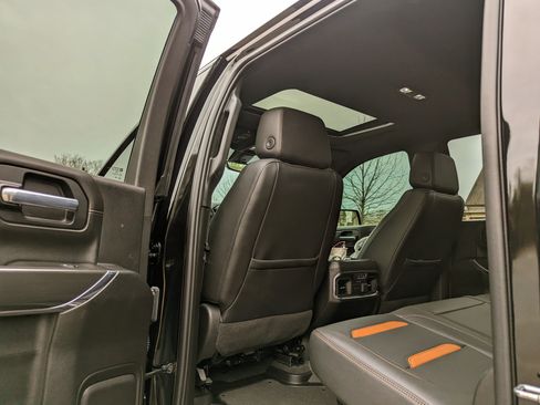 Used 2021 GMC Sierra 1500 AT4 w/ AT4 Value Package image 11