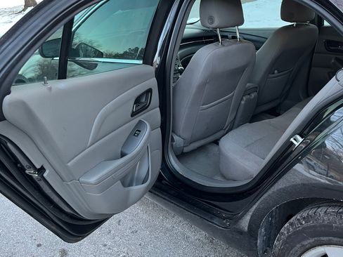 Used 2013 Chevrolet Malibu LS w/ Protection Package image 2