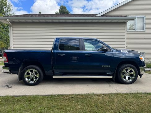 Used 2022 RAM 1500 Big Horn AWD/4WD image 1