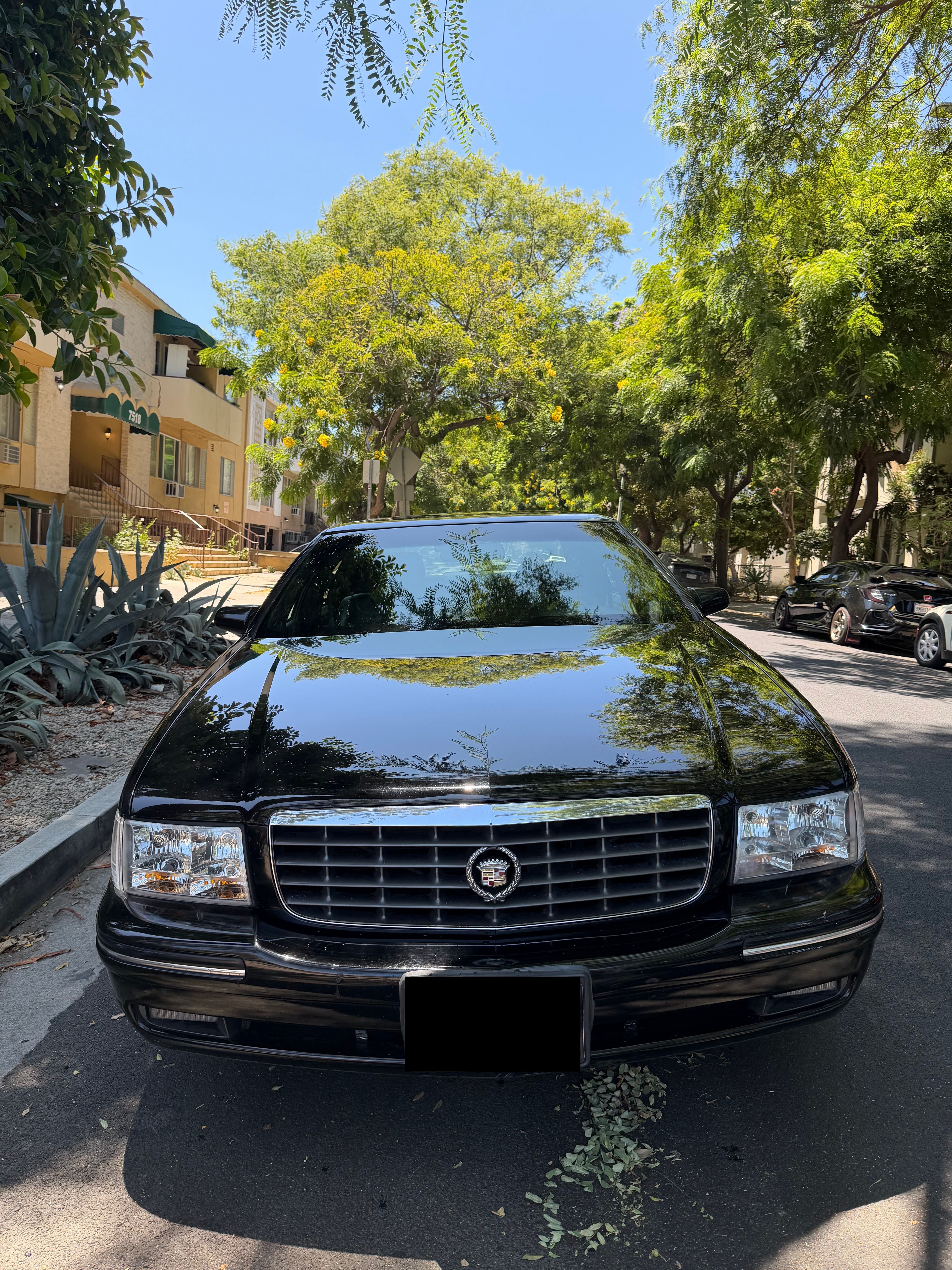 Used 1997 Cadillac De Ville Concours w/ Safety/Security Pkg FWD image 12