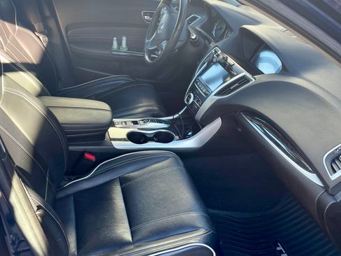 Used 2020 Acura TLX V6 SH-AWD w/ Technology Pkg image 6