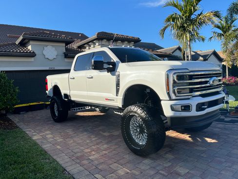 Used 2024 Ford F250 Limited w/ FX4 Off-Road Package image 9