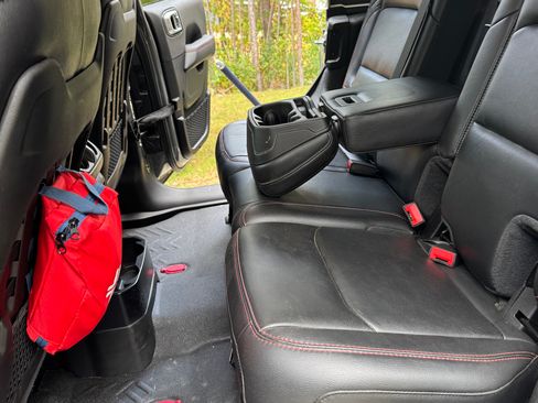 Used 2019 Jeep Wrangler Unlimited Rubicon image 15