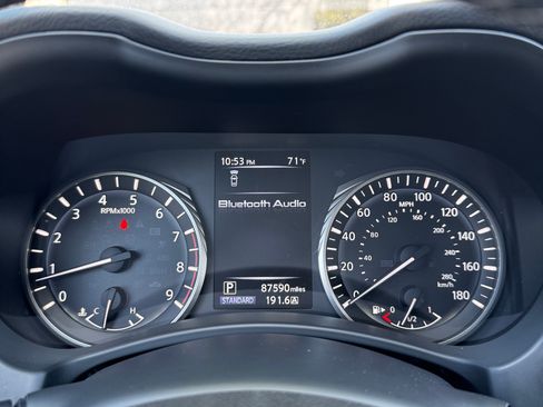 Used 2019 INFINITI Q50 Luxe image 16