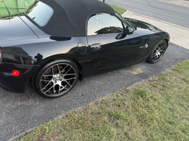 Used 2008 BMW Z4 3.0si RWD image 6