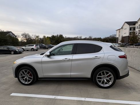 Used 2018 Alfa Romeo Stelvio Ti image 8