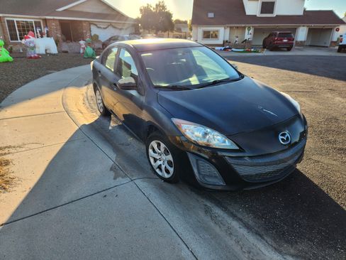 Used 2010 MAZDA MAZDA3 i Sport image 10