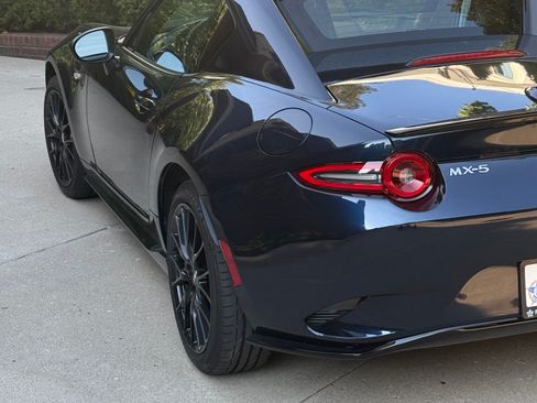 Used 2025 MAZDA MX-5 Miata RF Club w/ Weather Package RWD image 5