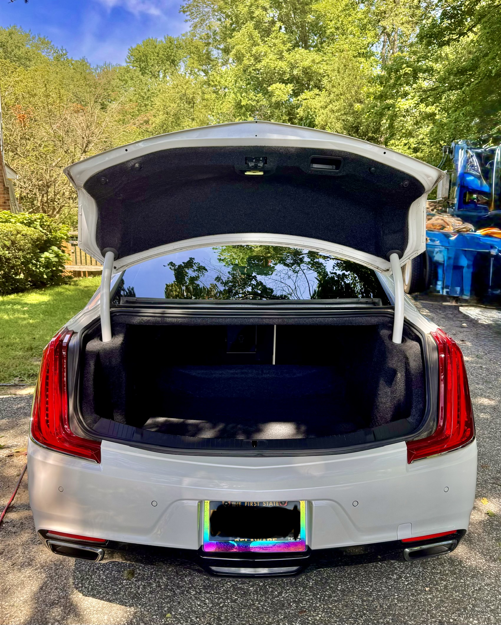 Used 2018 Cadillac XTS Luxury w/ Driver Awareness Package FWD image 18