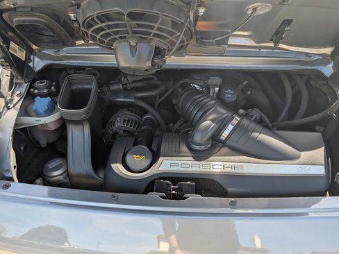 Used 2006 Porsche 911 Carrera image 23