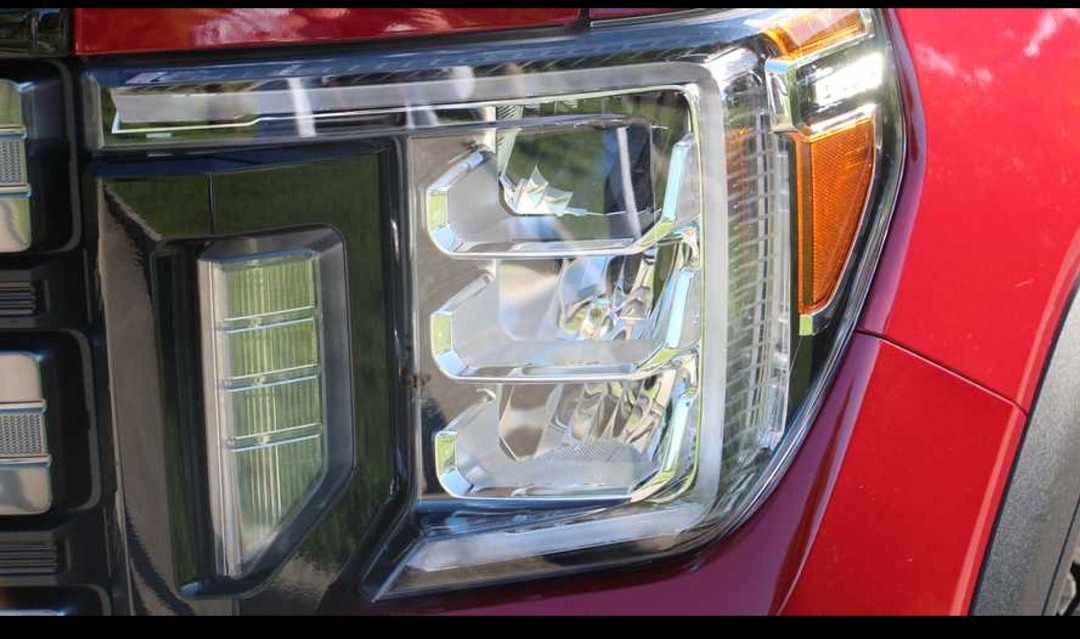 Used 2020 GMC Sierra 2500 AT4 AWD/4WD image 16