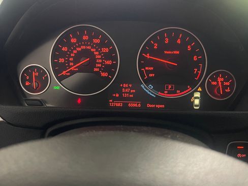 Used 2014 BMW 335i xDrive Sedan AWD/4WD image 8