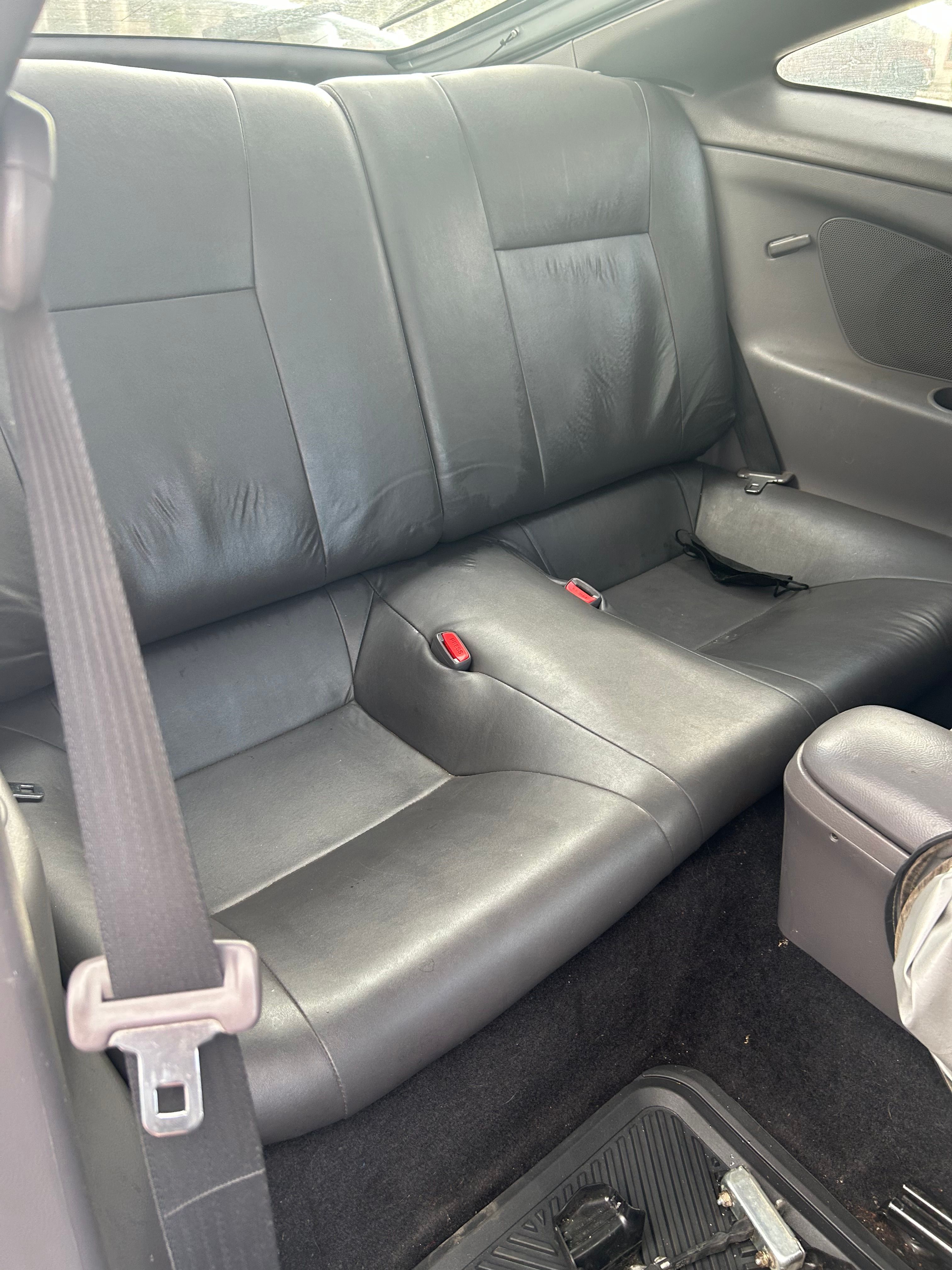 Used 2000 Toyota Celica GT FWD image 6