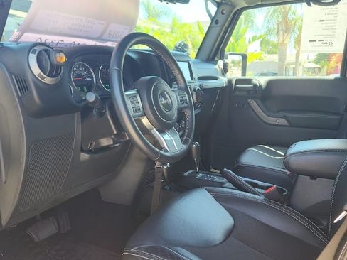 Used 2017 Jeep Wrangler Unlimited Sport image 6