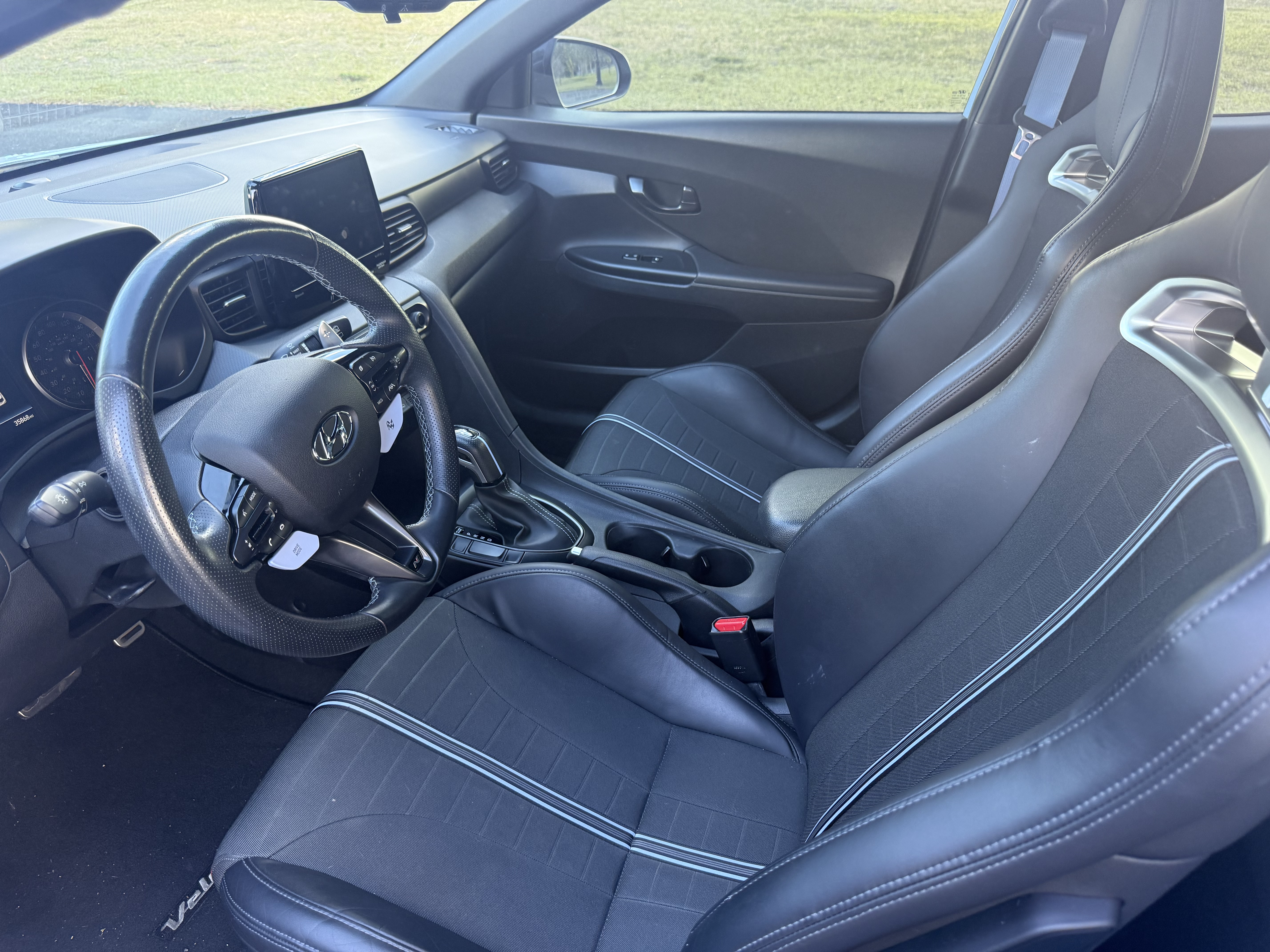 Used 2022 Hyundai Veloster N FWD image 9