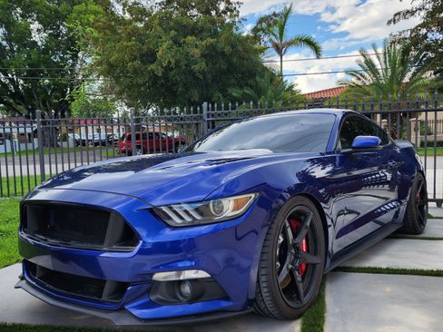 Used 2015 Ford Mustang GT Premium image 21