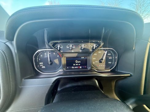 Used 2019 GMC Sierra 1500 Elevation w/ Elevation Value Package image 8