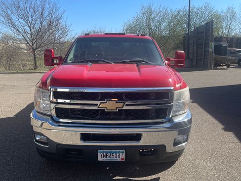 Used 2011 Chevrolet Silverado 3500 LTZ image 2