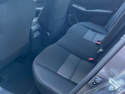 Used 2025 Nissan Sentra SV w/ Trunk Package image 12