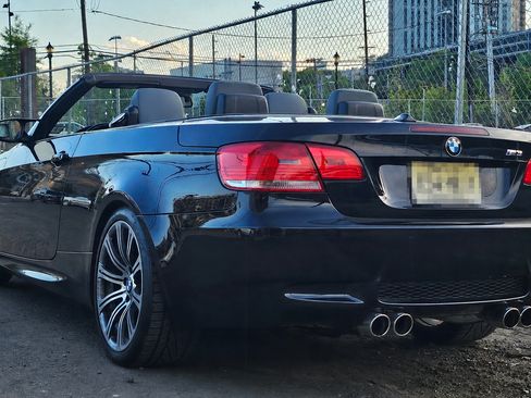 Used 2008 BMW M3 Convertible RWD image 5