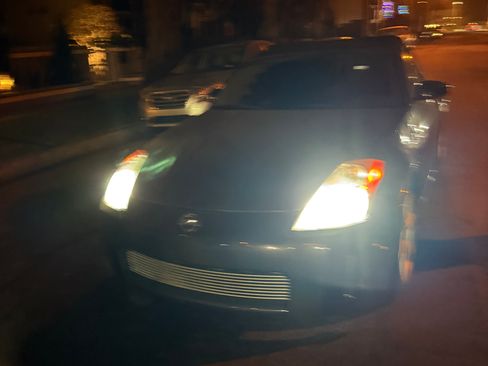 Used 2004 Nissan 350Z Touring image 16