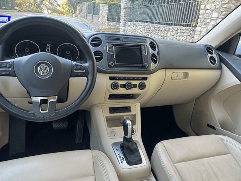 Used 2016 Volkswagen Tiguan SEL image 12