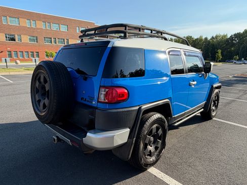 Used 2007 Toyota FJ Cruiser 2WD image 6