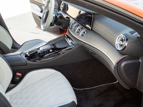 Used 2024 Mercedes-Benz AMG GT 63 S image 19