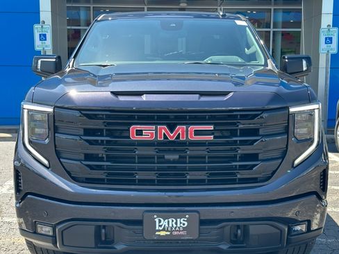Used 2023 GMC Sierra 1500 Elevation w/ Elevation Premium Package image 10
