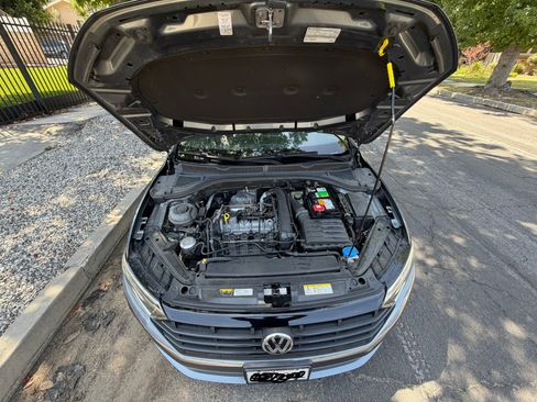 Used 2020 Volkswagen Jetta SEL Premium FWD image 12