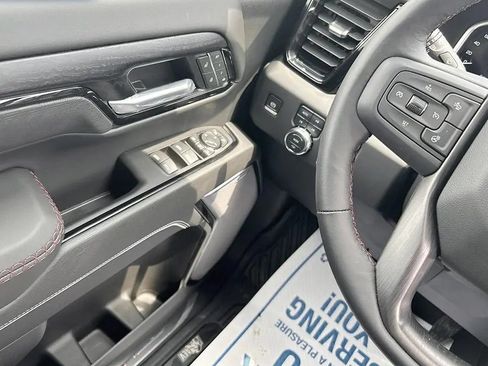 Used 2025 GMC Sierra 2500 AT4X w/ AT4X AEV Edition image 23
