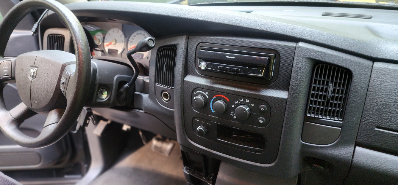 Used 2005 Dodge Ram 1500 Truck SLT AWD/4WD image 10