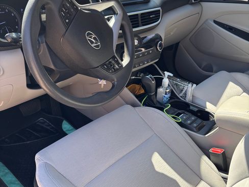 Used 2019 Hyundai Tucson SE image 5