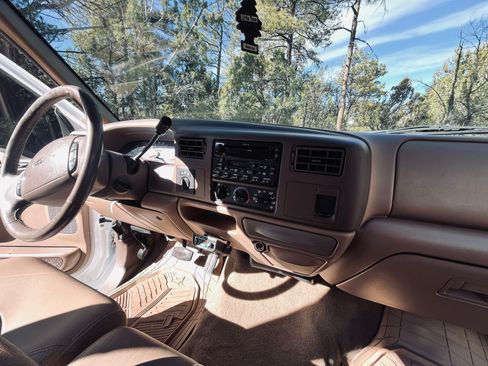 Used 1999 Ford F350 4x4 Crew Cab DRW Super Duty image 10