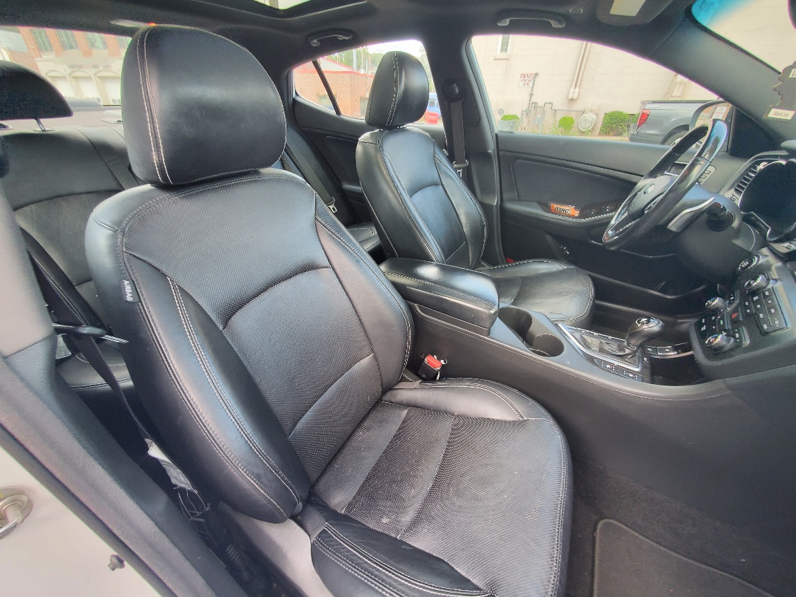 Used 2013 Kia Optima SX w/ Limited Pkg FWD image 9