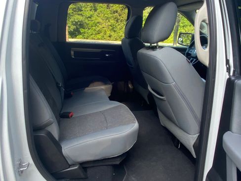 Used 2019 RAM 1500 Big Horn AWD/4WD image 6