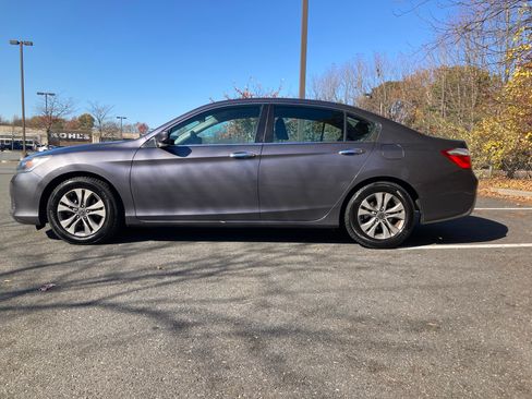 Used 2014 Honda Accord LX image 24