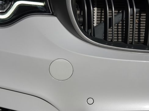 Used 2019 BMW M4 Convertible w/ Competition Package image 32