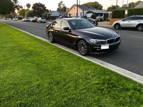 Used 2018 BMW 530e RWD image 19