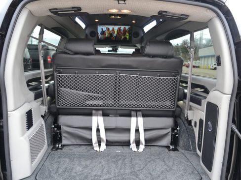 Used 2022 Chevrolet Express 2500 Extended w/ Enhanced Convenience Package image 13