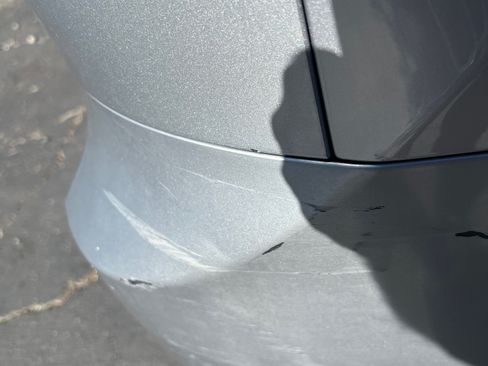 Used 2011 Toyota Sienna XLE image 16