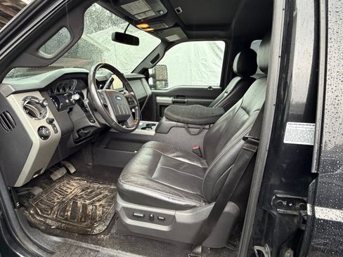 Used 2015 Ford F350 Lariat w/ Lariat Ultimate Package image 4