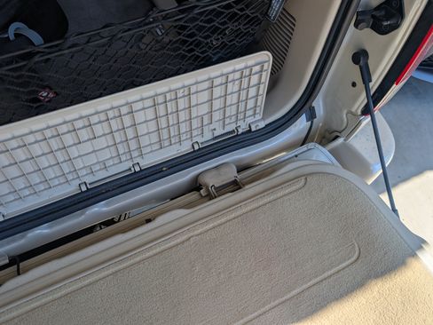 Used 2006 Lexus LX 470 4WD image 16