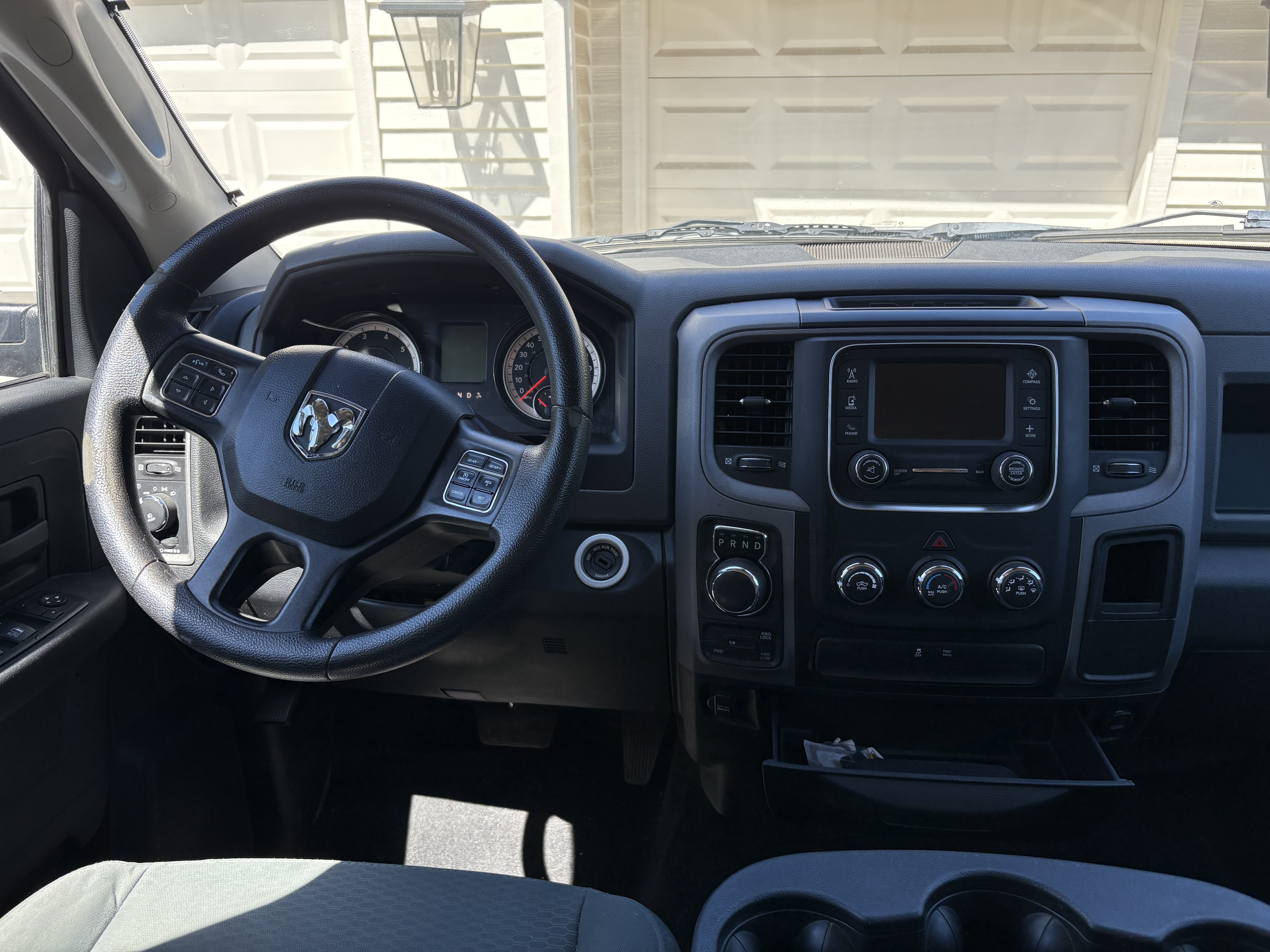 Used 2017 RAM 1500 Express AWD/4WD image 15