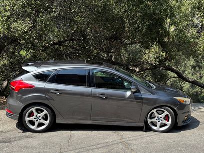Used 2016 Ford Focus ST w/ Equipment Group 402A
